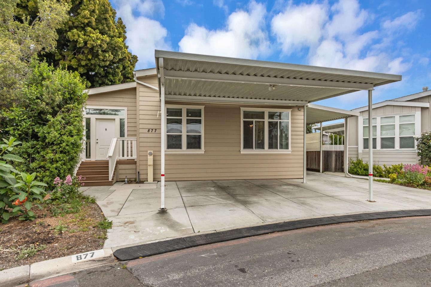 Detail Gallery Image 2 of 49 For 1085 Tasman Dr #877,  Sunnyvale,  CA 94089 - 3 Beds | 2 Baths