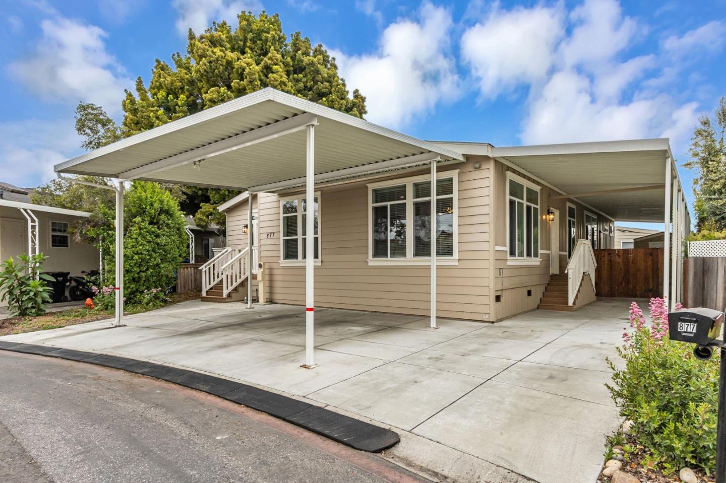 Detail Gallery Image 3 of 49 For 1085 Tasman Dr #877,  Sunnyvale,  CA 94089 - 3 Beds | 2 Baths