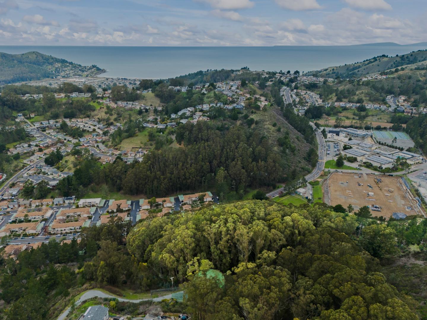 Detail Gallery Image 17 of 29 For 0 Everglades Dr, Pacifica,  CA 94044 - – Beds | – Baths