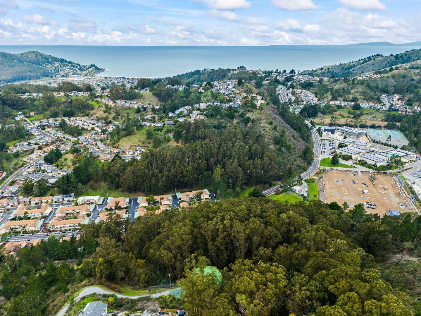 Detail Gallery Image 25 of 29 For 0 Everglades Dr, Pacifica,  CA 94044 - – Beds | – Baths