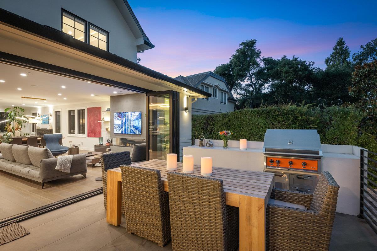 Detail Gallery Image 10 of 90 For 424 Occidental Ave, San Mateo,  CA 94402 - 4 Beds | 3/2 Baths