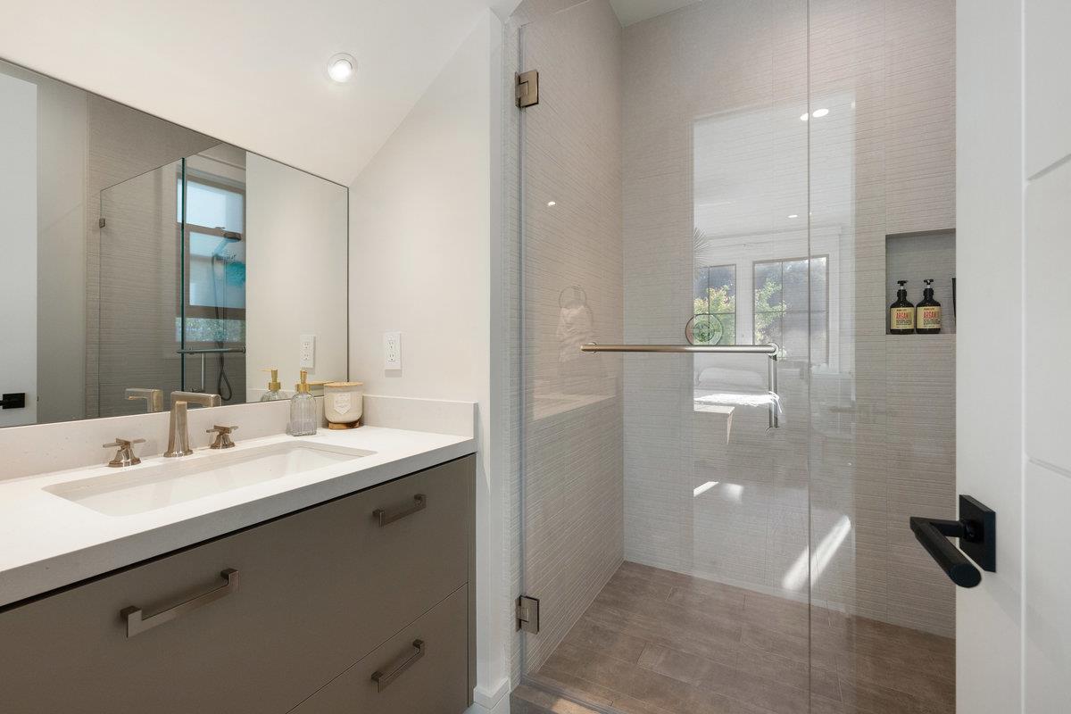 Detail Gallery Image 68 of 90 For 424 Occidental Ave, San Mateo,  CA 94402 - 4 Beds | 3/2 Baths