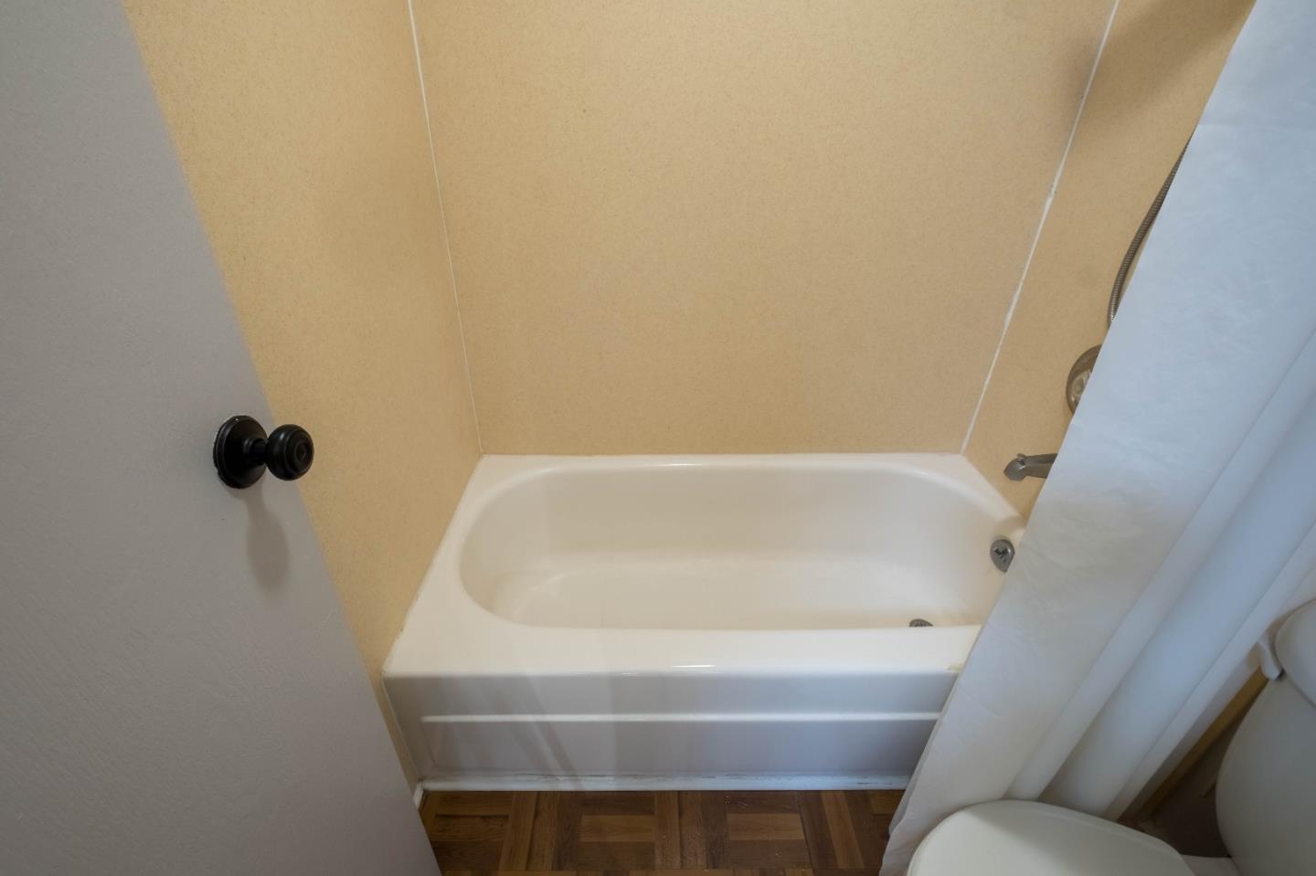 Detail Gallery Image 12 of 44 For 8227 Shelter Creek Ln, San Bruno,  CA 94066 - 1 Beds | 1 Baths