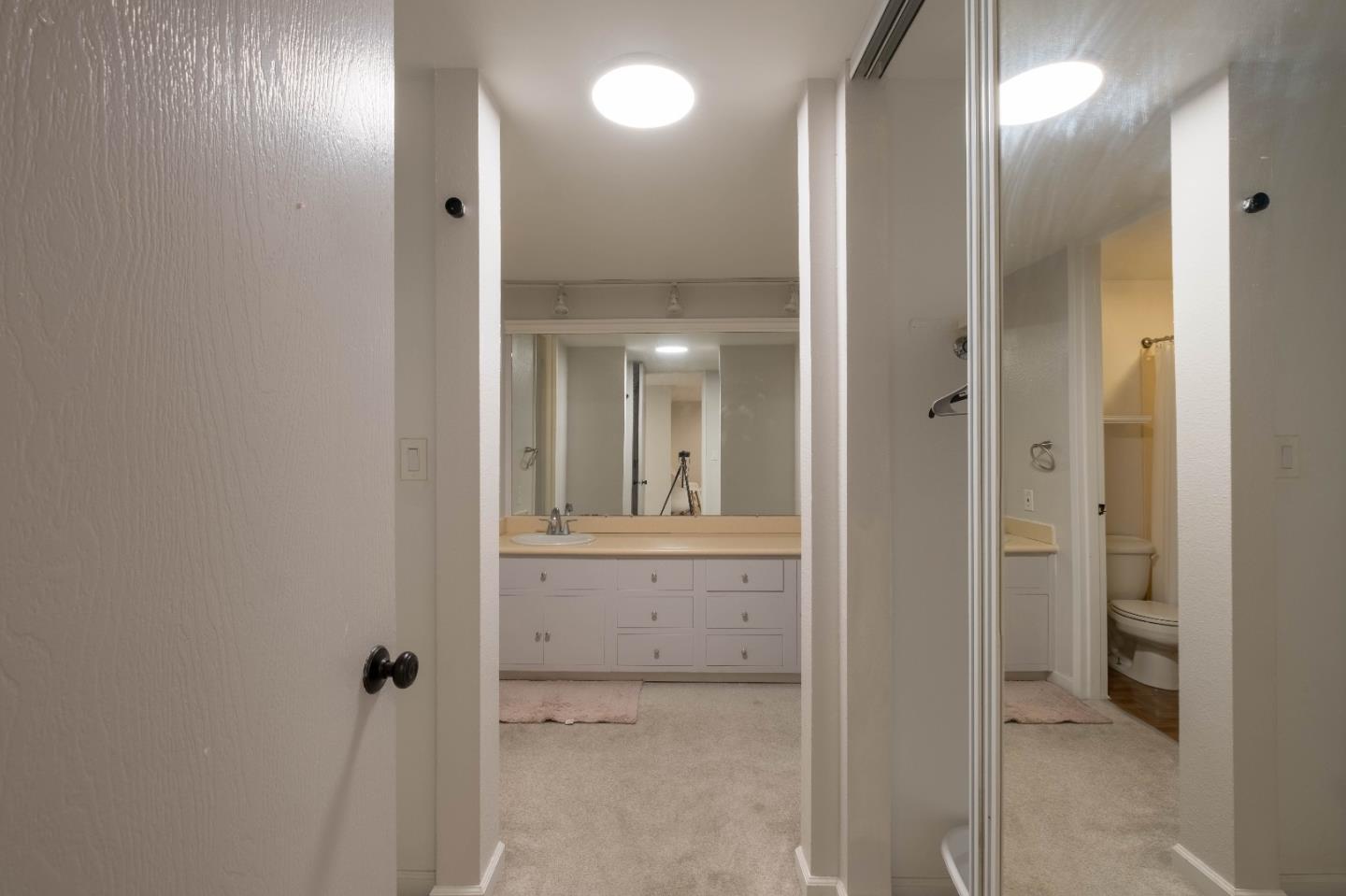 Detail Gallery Image 9 of 44 For 8227 Shelter Creek Ln, San Bruno,  CA 94066 - 1 Beds | 1 Baths