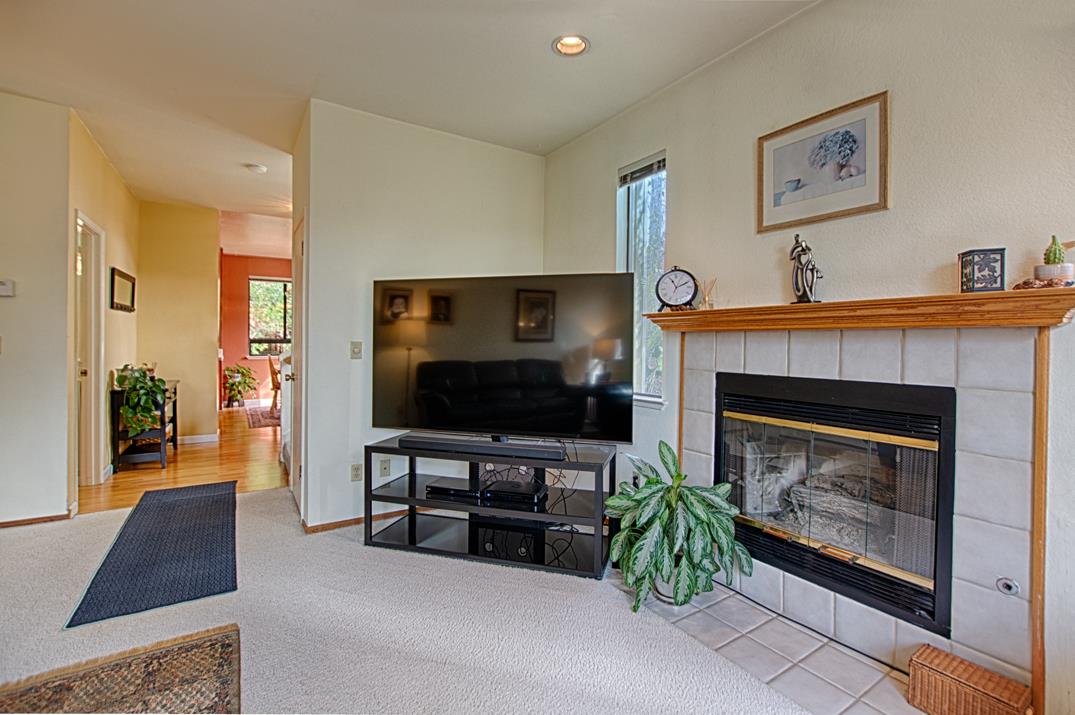 Detail Gallery Image 4 of 36 For 111 Bean Creek Rd #186,  Scotts Valley,  CA 95066 - 2 Beds | 2/1 Baths