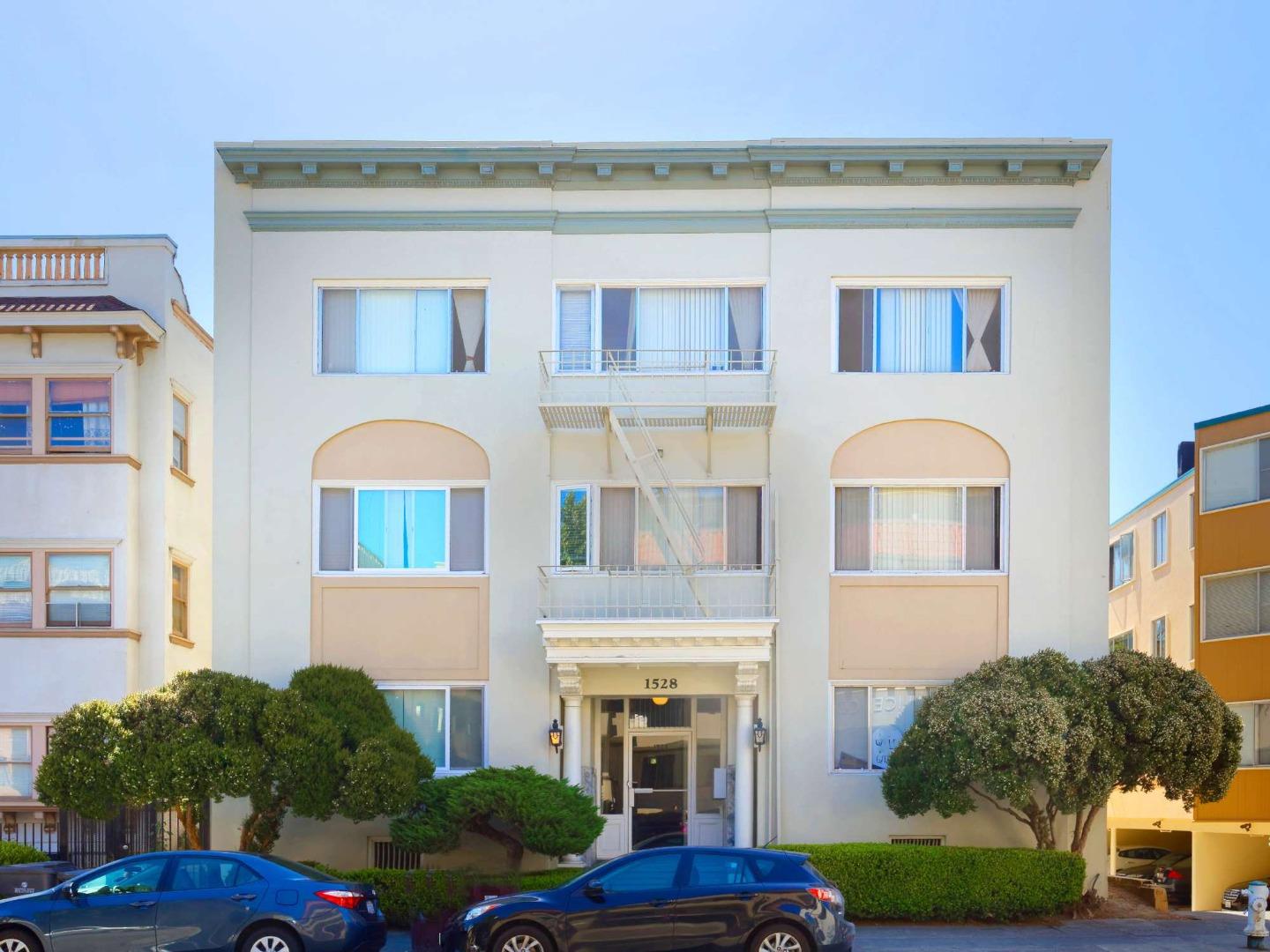Detail Gallery Image 2 of 13 For 1528 Alice St, Oakland,  CA 94612 - – Beds | – Baths