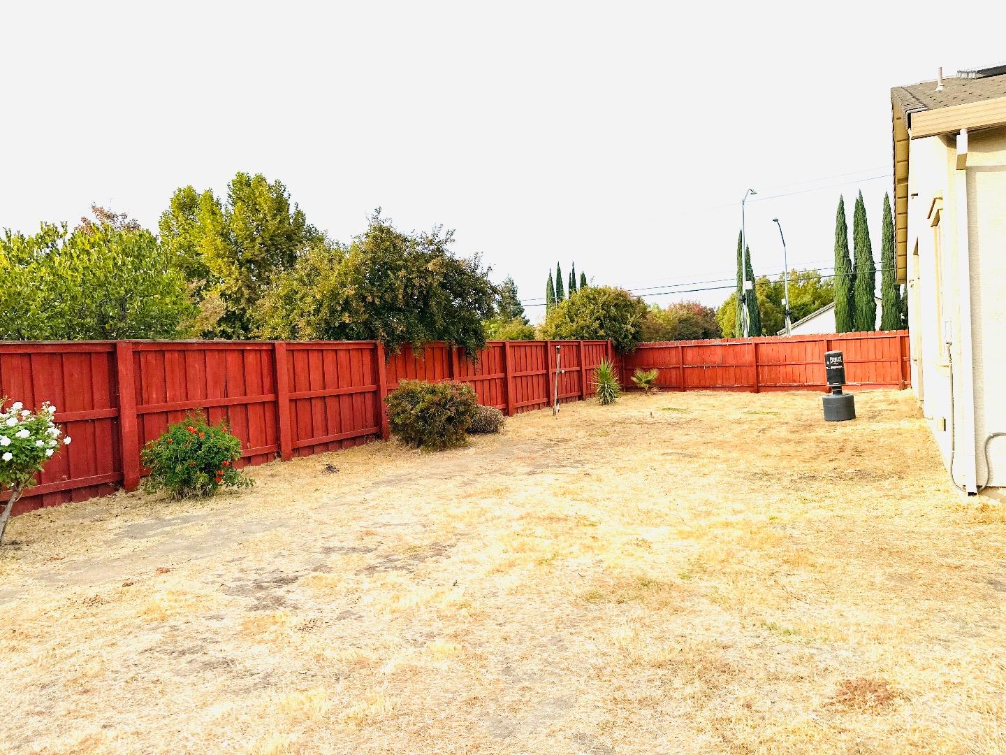Detail Gallery Image 17 of 20 For 986 W Woodward Ave, Manteca,  CA 95337 - 4 Beds | 2 Baths