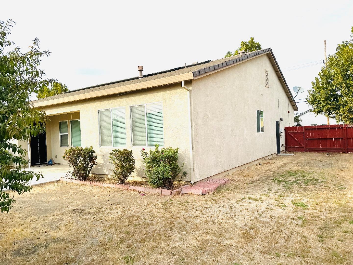 Detail Gallery Image 20 of 20 For 986 W Woodward Ave, Manteca,  CA 95337 - 4 Beds | 2 Baths