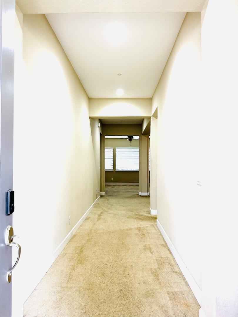 Detail Gallery Image 6 of 20 For 986 W Woodward Ave, Manteca,  CA 95337 - 4 Beds | 2 Baths