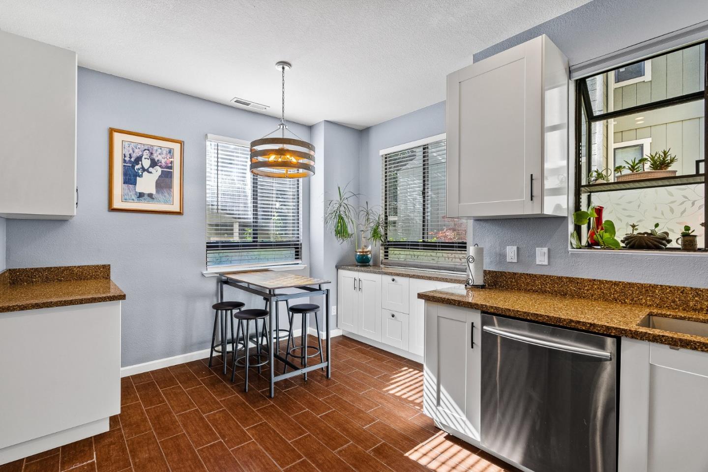 Detail Gallery Image 7 of 34 For 111 Bean Creek Rd #180,  Scotts Valley,  CA 95066 - 2 Beds | 2/1 Baths