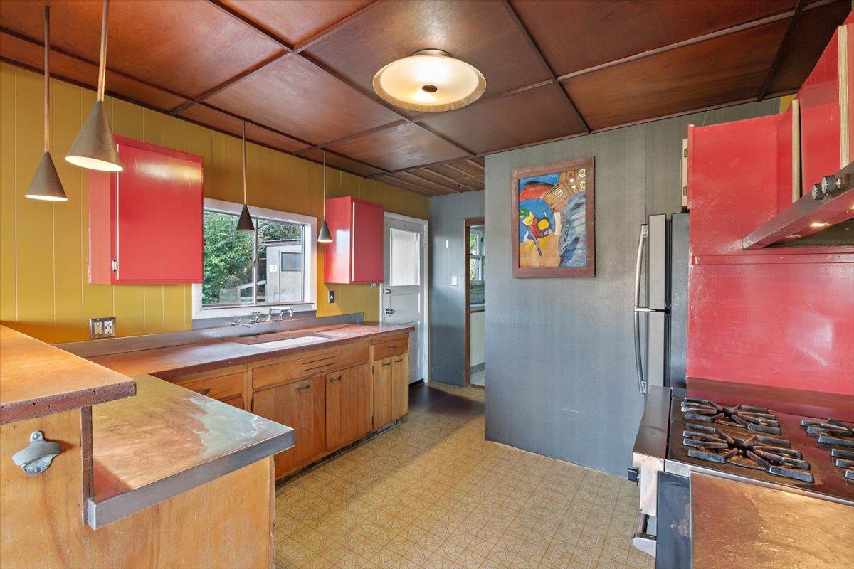 Detail Gallery Image 11 of 23 For 268 Olympian Way, Pacifica,  CA 94044 - 1 Beds | 1 Baths