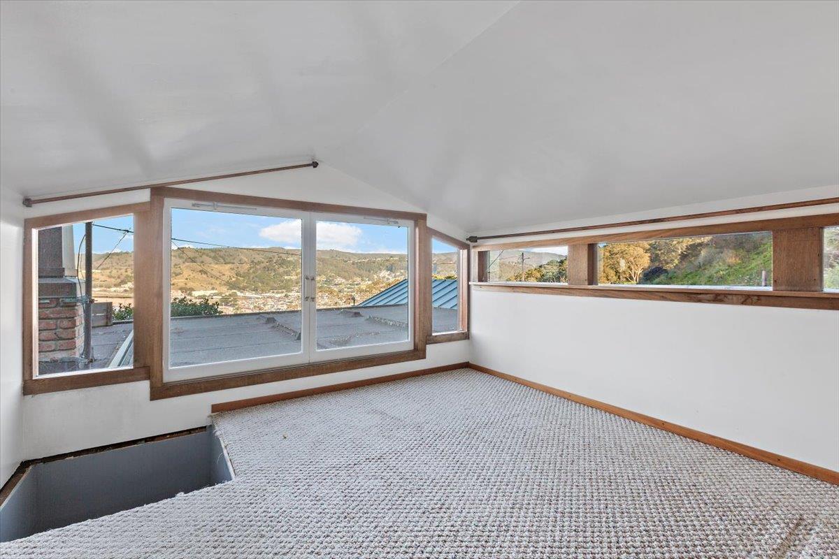 Detail Gallery Image 16 of 23 For 268 Olympian Way, Pacifica,  CA 94044 - 1 Beds | 1 Baths