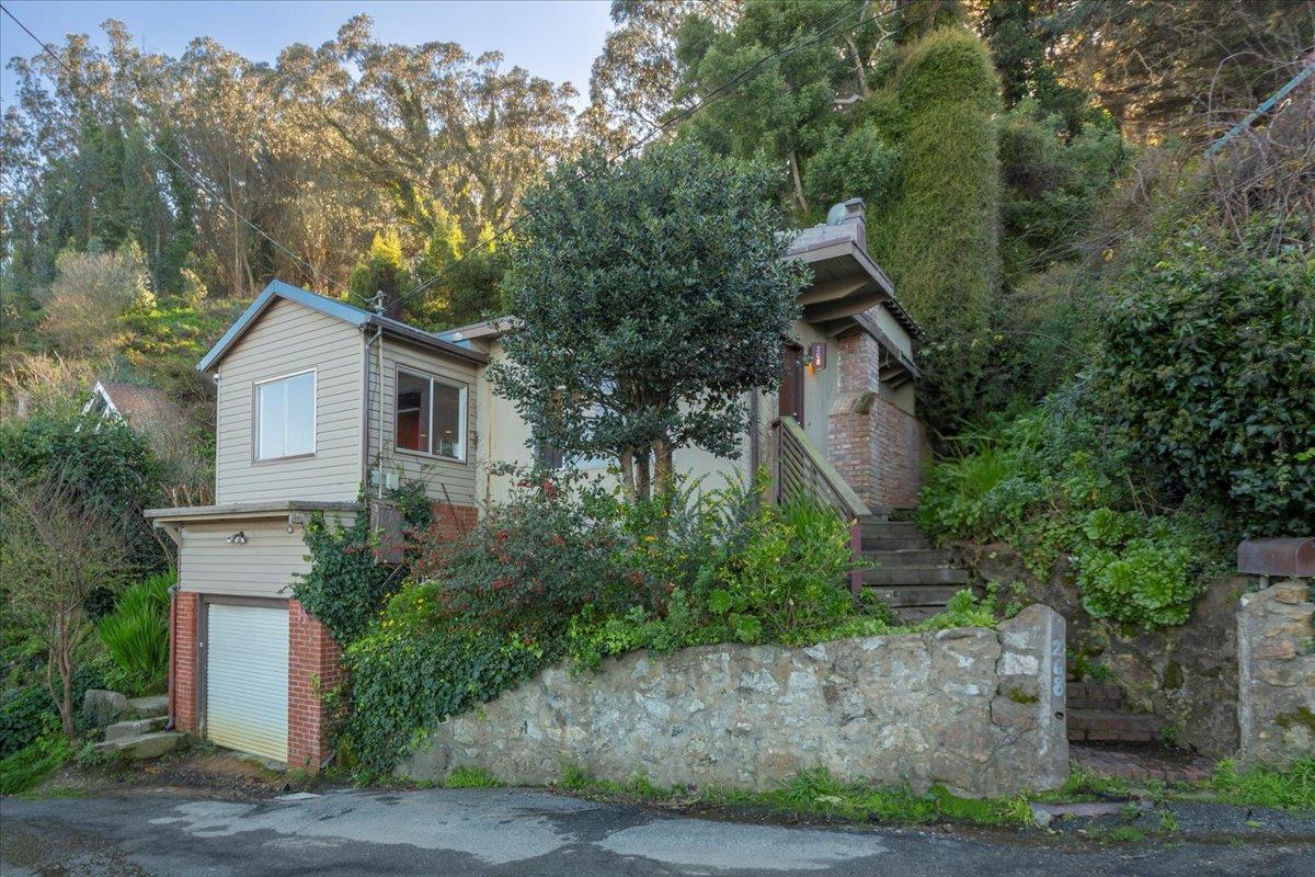 Detail Gallery Image 2 of 23 For 268 Olympian Way, Pacifica,  CA 94044 - 1 Beds | 1 Baths