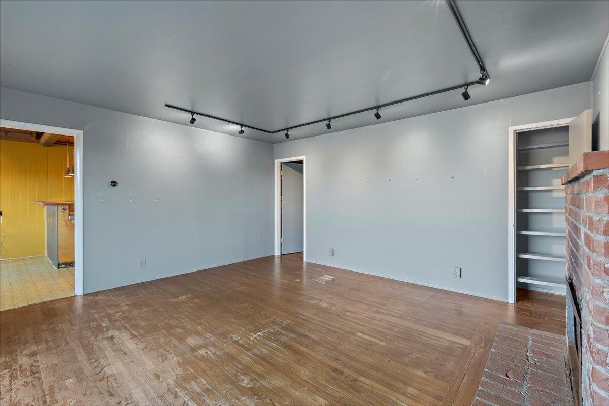 Detail Gallery Image 6 of 23 For 268 Olympian Way, Pacifica,  CA 94044 - 1 Beds | 1 Baths
