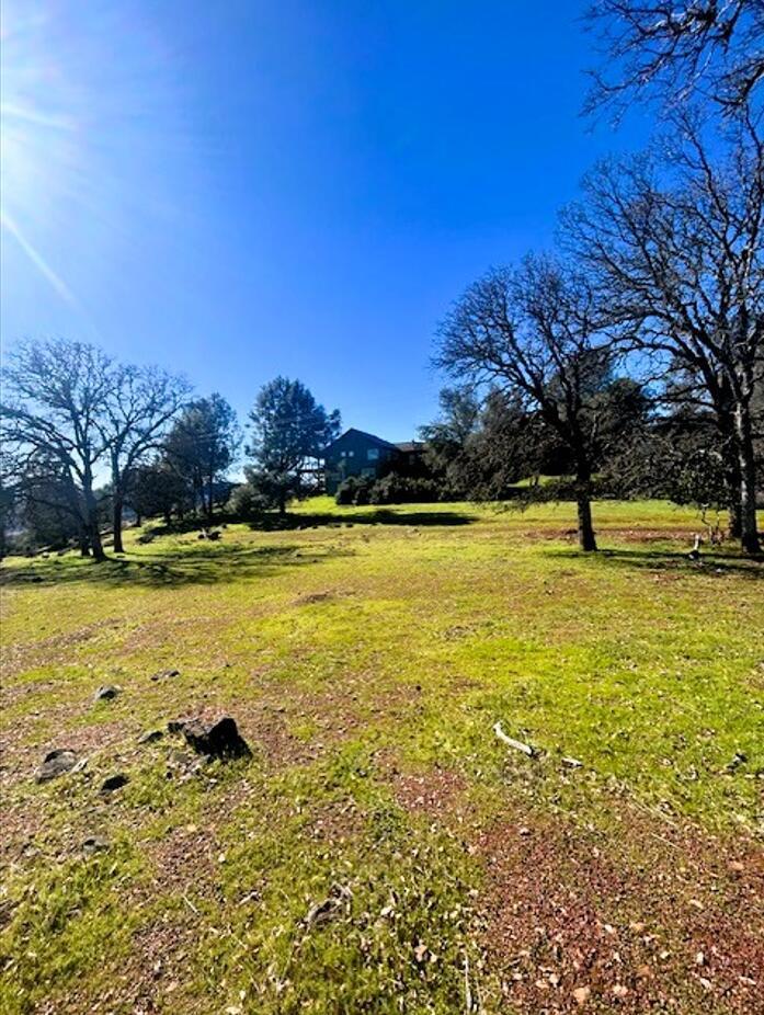 Detail Gallery Image 4 of 13 For 17426 Deer Hill Rd, Hidden Valley Lake,  CA 95467 - – Beds | – Baths