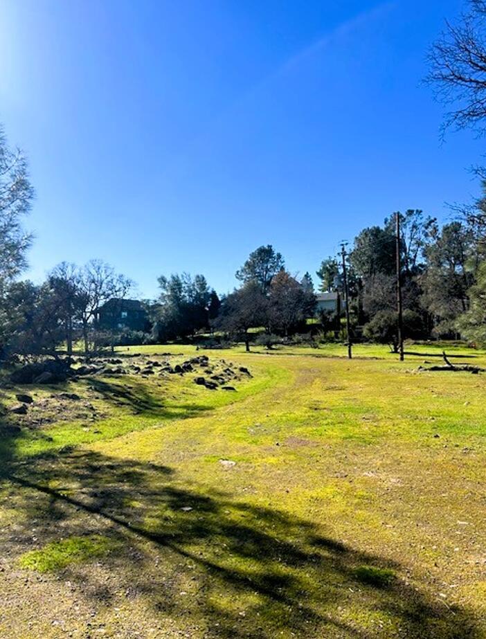 Detail Gallery Image 7 of 13 For 17426 Deer Hill Rd, Hidden Valley Lake,  CA 95467 - – Beds | – Baths