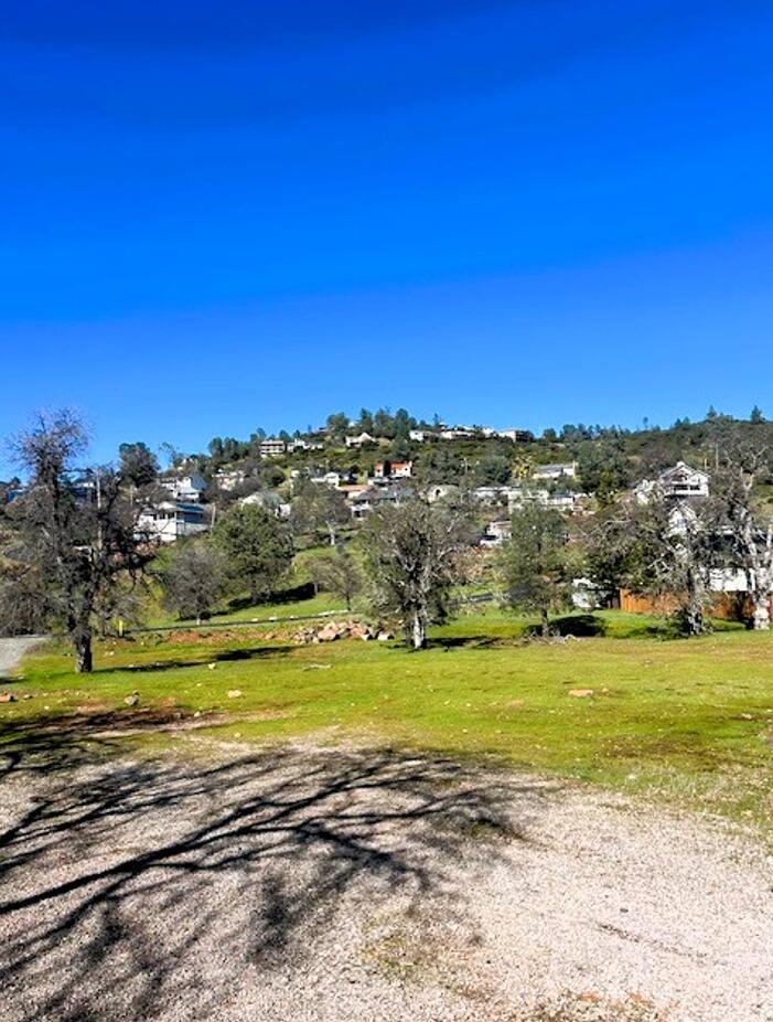 Detail Gallery Image 8 of 13 For 17426 Deer Hill Rd, Hidden Valley Lake,  CA 95467 - – Beds | – Baths