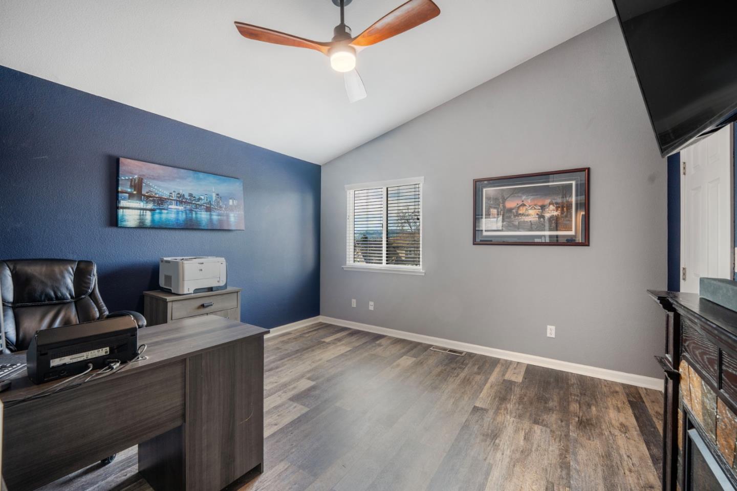 Detail Gallery Image 16 of 36 For 2180 Clearview Dr, Hollister,  CA 95023 - 4 Beds | 3 Baths