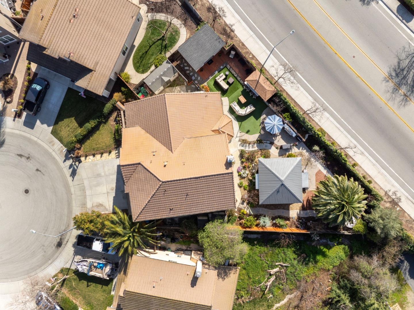Detail Gallery Image 3 of 36 For 2180 Clearview Dr, Hollister,  CA 95023 - 4 Beds | 3 Baths