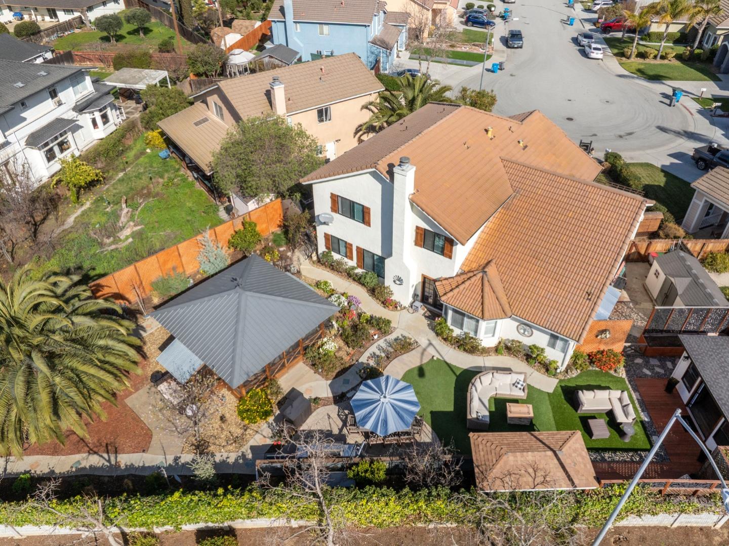 Detail Gallery Image 4 of 36 For 2180 Clearview Dr, Hollister,  CA 95023 - 4 Beds | 3 Baths