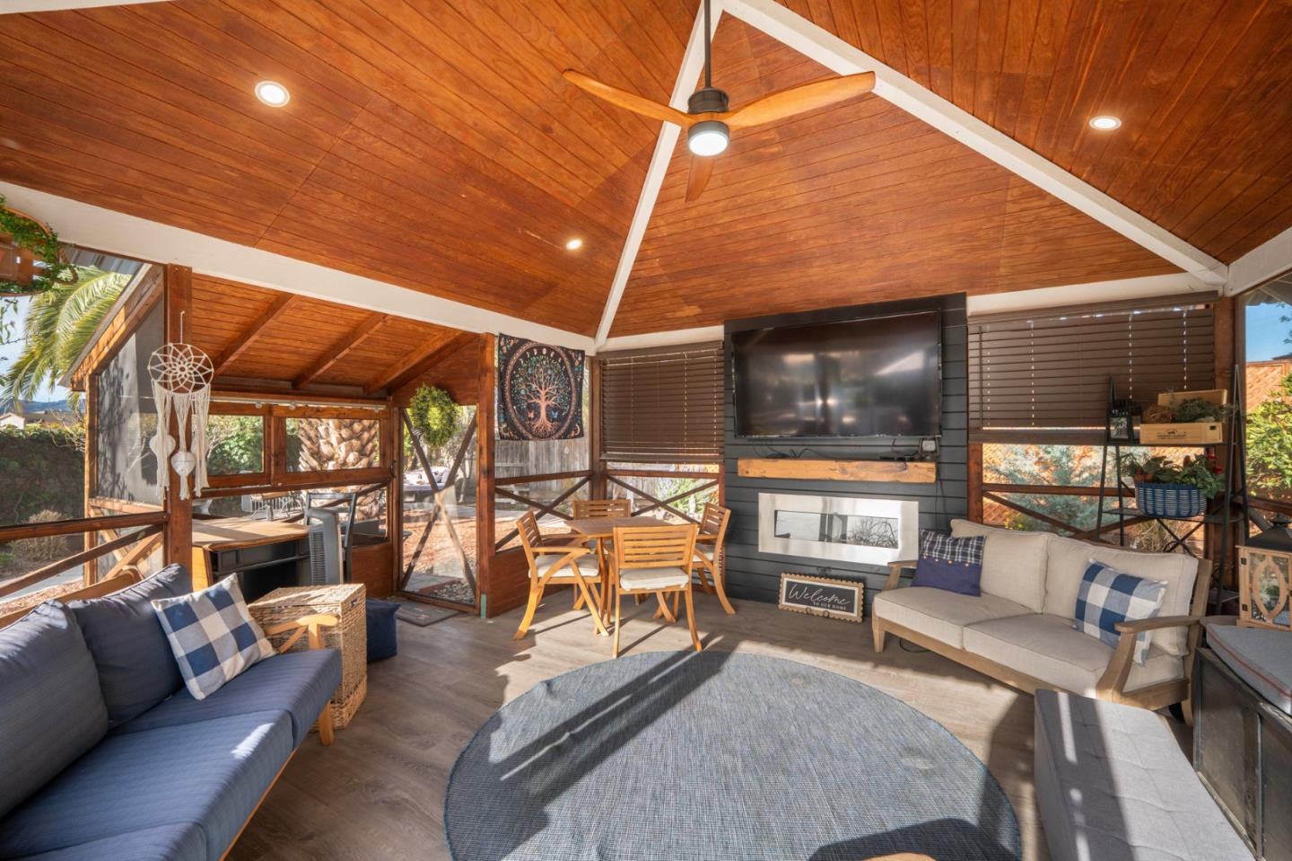 Detail Gallery Image 7 of 36 For 2180 Clearview Dr, Hollister,  CA 95023 - 4 Beds | 3 Baths