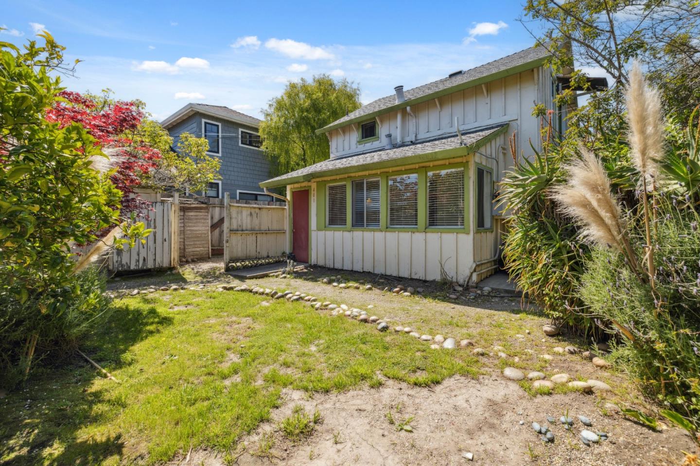 Detail Gallery Image 62 of 110 For 399 13th Ave, Santa Cruz,  CA 95062 - 3 Beds | 3 Baths
