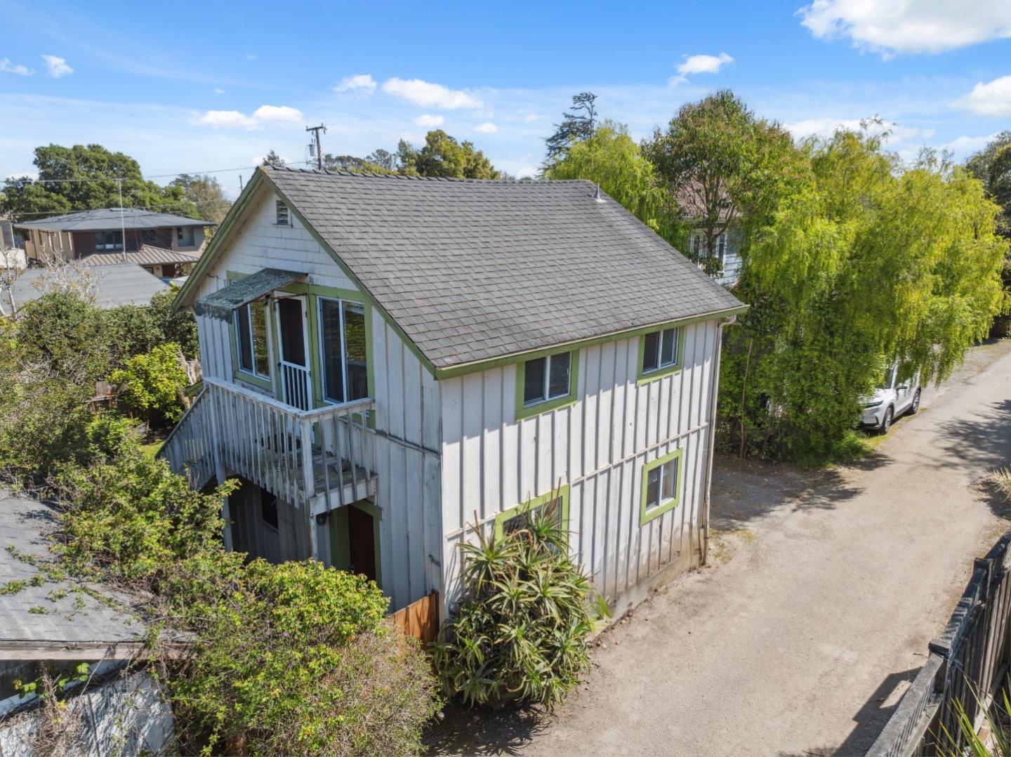 Detail Gallery Image 66 of 110 For 399 13th Ave, Santa Cruz,  CA 95062 - 3 Beds | 3 Baths