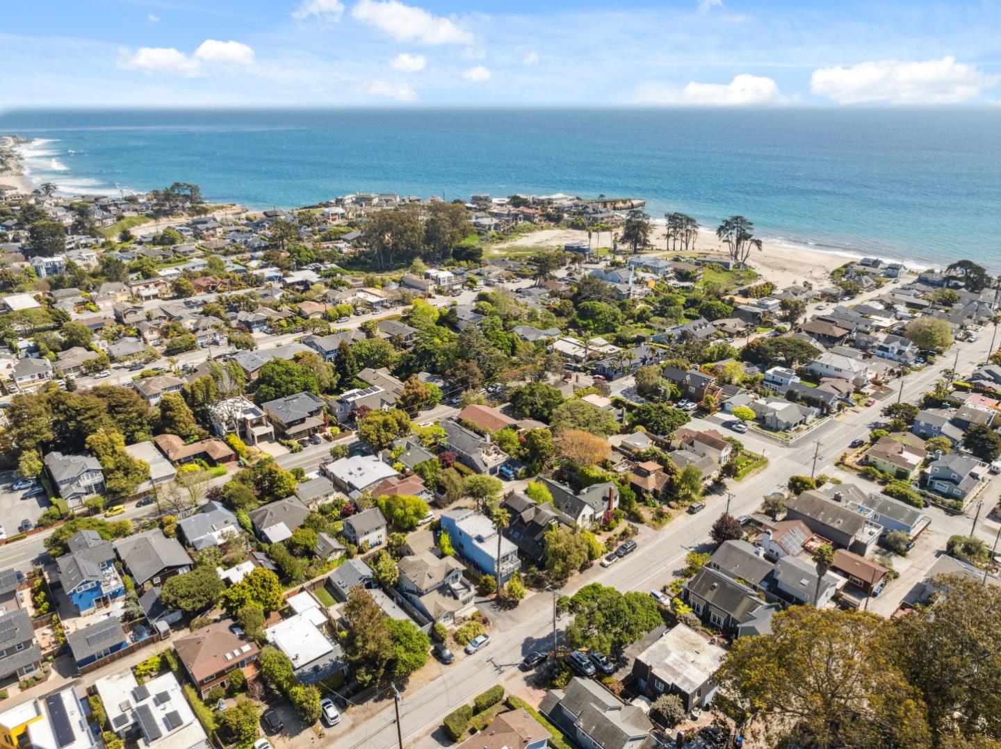 Detail Gallery Image 78 of 110 For 399 13th Ave, Santa Cruz,  CA 95062 - 3 Beds | 3 Baths