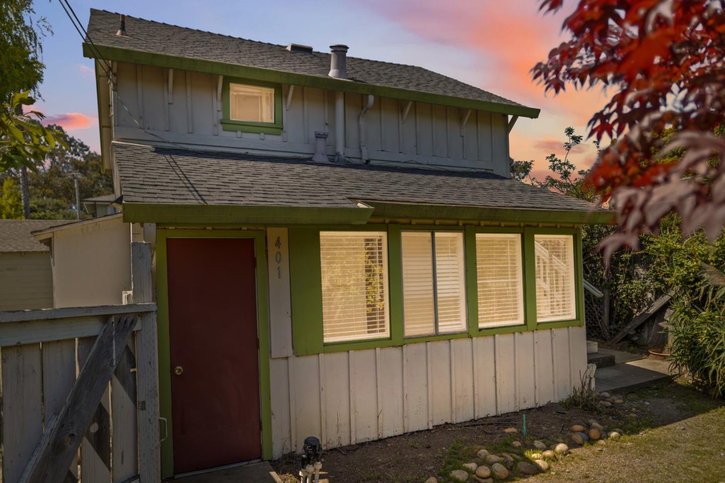 Detail Gallery Image 82 of 110 For 399 13th Ave, Santa Cruz,  CA 95062 - 3 Beds | 3 Baths