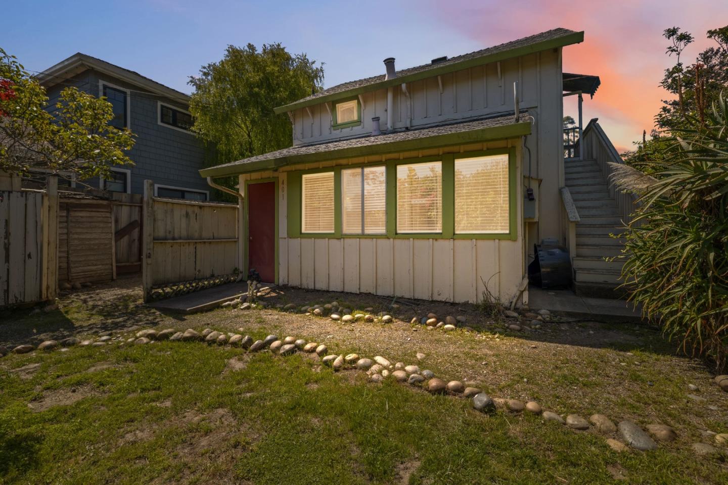 Detail Gallery Image 83 of 110 For 399 13th Ave, Santa Cruz,  CA 95062 - 3 Beds | 3 Baths