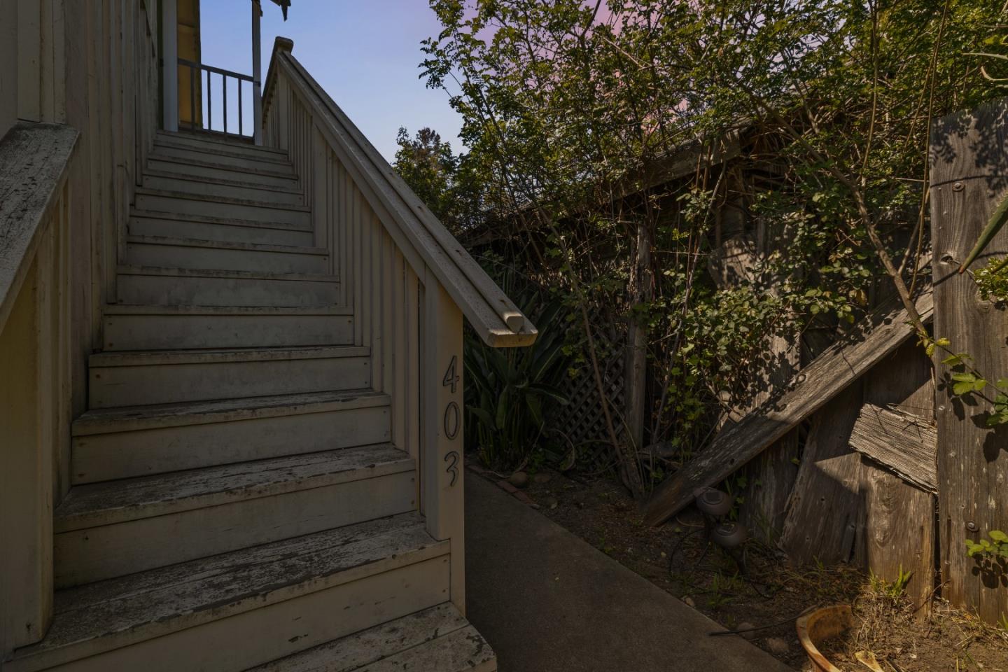 Detail Gallery Image 87 of 110 For 399 13th Ave, Santa Cruz,  CA 95062 - 3 Beds | 3 Baths