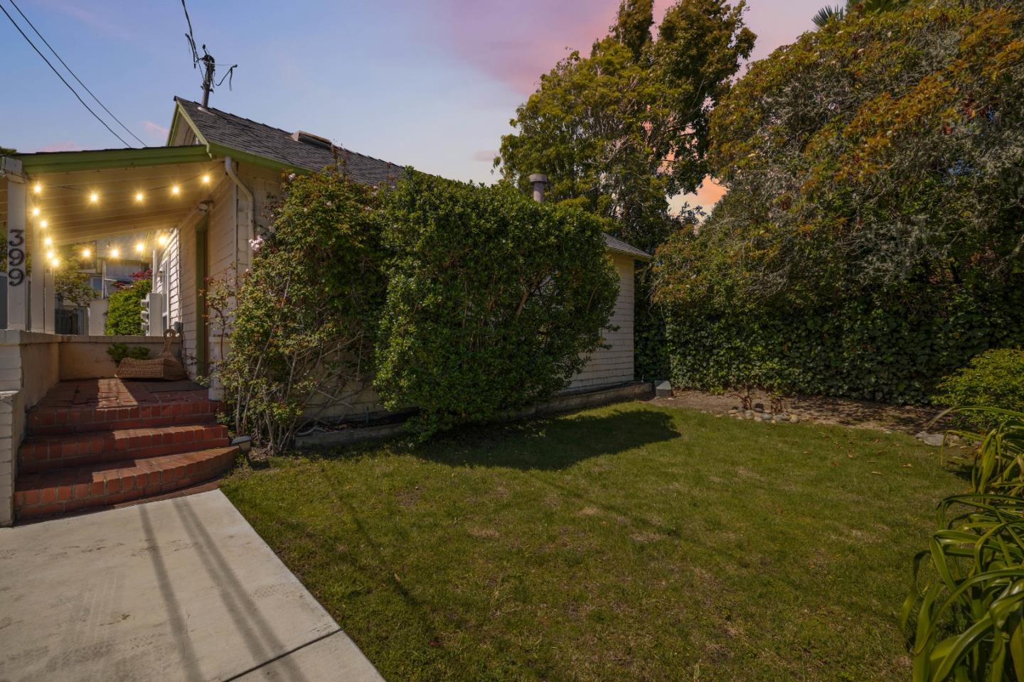Detail Gallery Image 96 of 110 For 399 13th Ave, Santa Cruz,  CA 95062 - 3 Beds | 3 Baths
