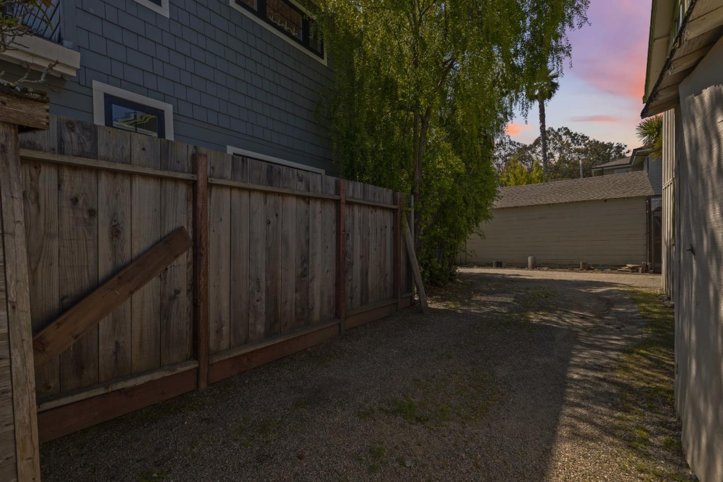 Detail Gallery Image 97 of 110 For 399 13th Ave, Santa Cruz,  CA 95062 - 3 Beds | 3 Baths