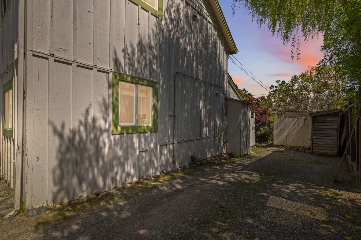 Detail Gallery Image 99 of 110 For 399 13th Ave, Santa Cruz,  CA 95062 - 3 Beds | 3 Baths