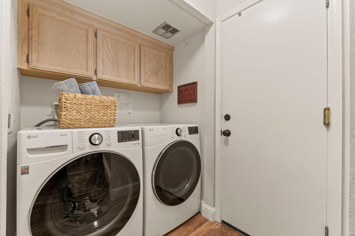 Detail Gallery Image 26 of 44 For 2461 Michele Jean Way, Santa Clara,  CA 95050 - 3 Beds | 2 Baths