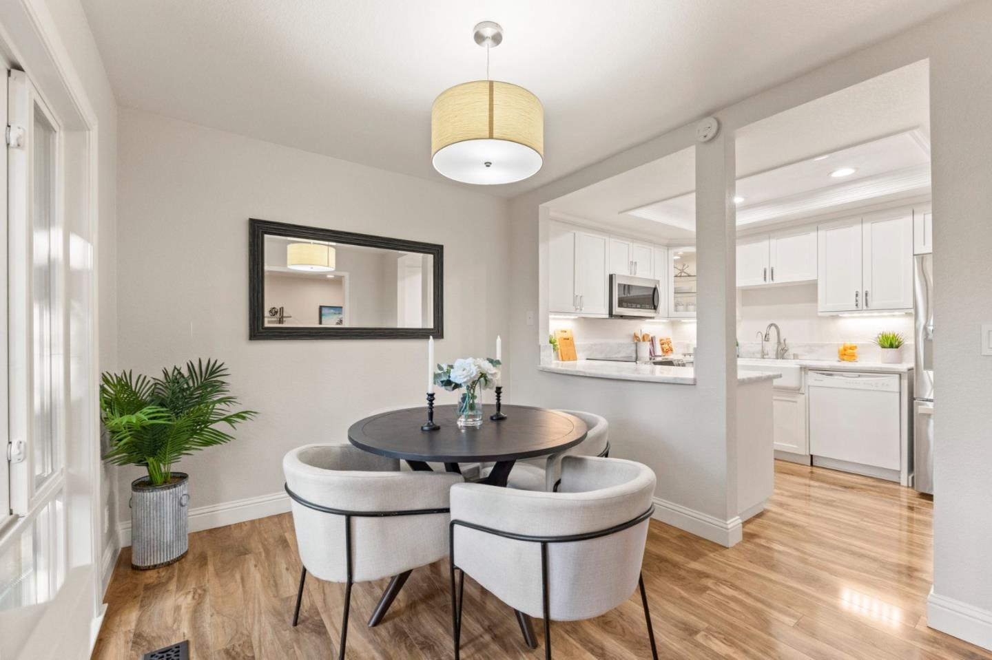 Detail Gallery Image 8 of 44 For 2461 Michele Jean Way, Santa Clara,  CA 95050 - 3 Beds | 2 Baths
