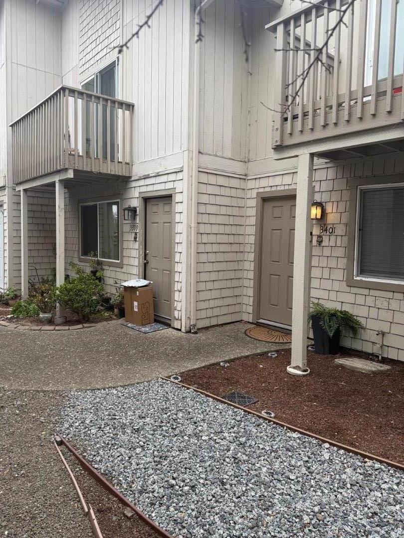Detail Gallery Image 11 of 17 For 3397 Mission Dr, Santa Cruz,  CA 95065 - – Beds | – Baths
