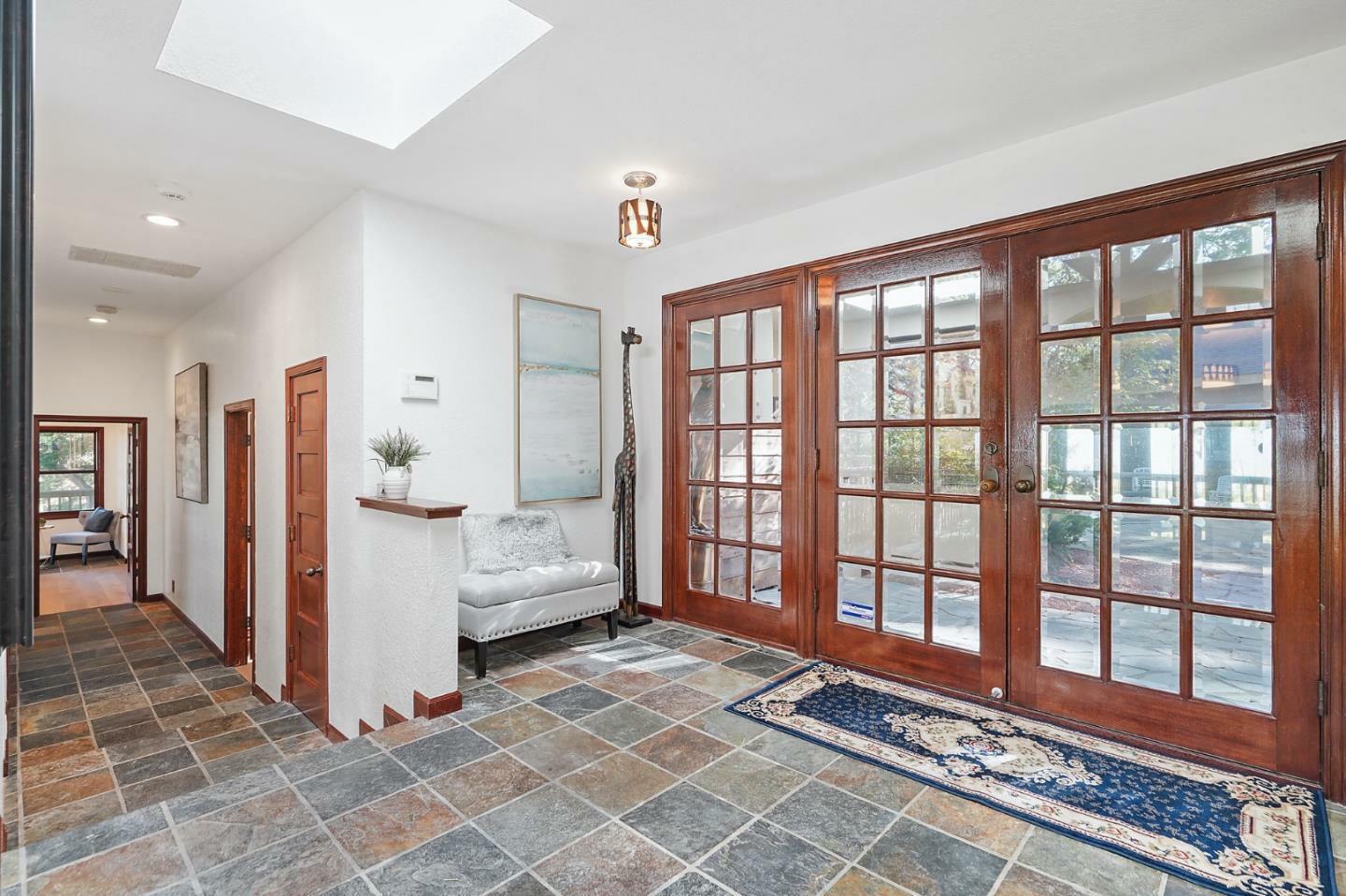 Detail Gallery Image 2 of 74 For 16501 Skyline Blvd, Woodside,  CA 94062 - 5 Beds | 4/1 Baths