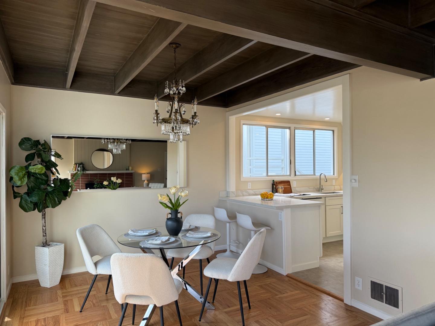 Detail Gallery Image 7 of 30 For 41 Lake Meadow Dr, Daly City,  CA 94015 - 2 Beds | 1 Baths