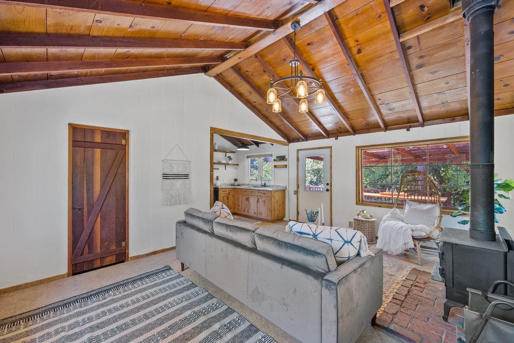 Detail Gallery Image 7 of 31 For 230 Riverview, Boulder Creek,  CA 95006 - 2 Beds | 2 Baths