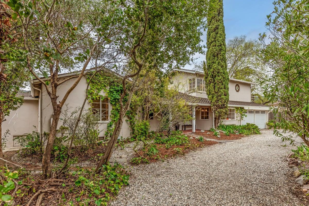 Detail Gallery Image 2 of 22 For 1564 Plateau Ave, Los Altos,  CA 94024 - 3 Beds | 3 Baths