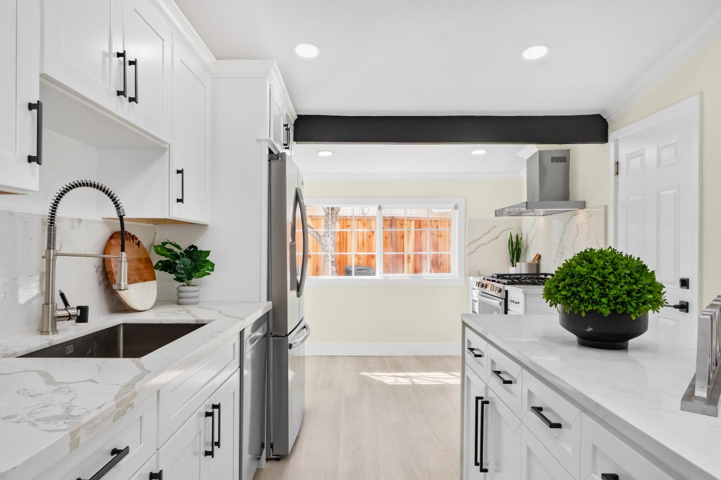 Detail Gallery Image 15 of 45 For 937 Farley St, Mountain View,  CA 94043 - 3 Beds | 2 Baths