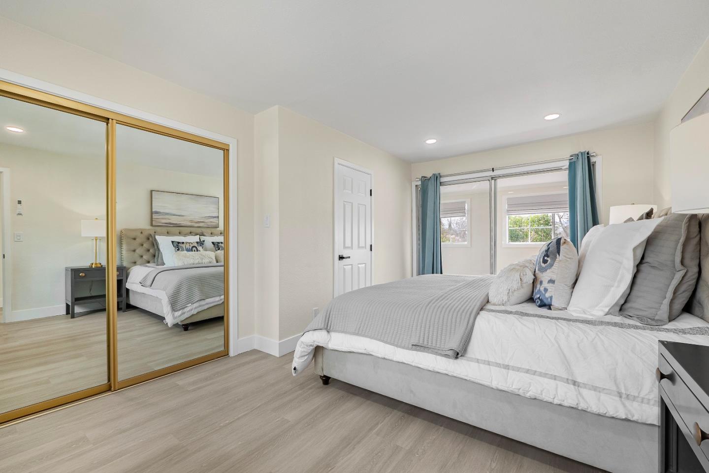 Detail Gallery Image 21 of 45 For 937 Farley St, Mountain View,  CA 94043 - 3 Beds | 2 Baths
