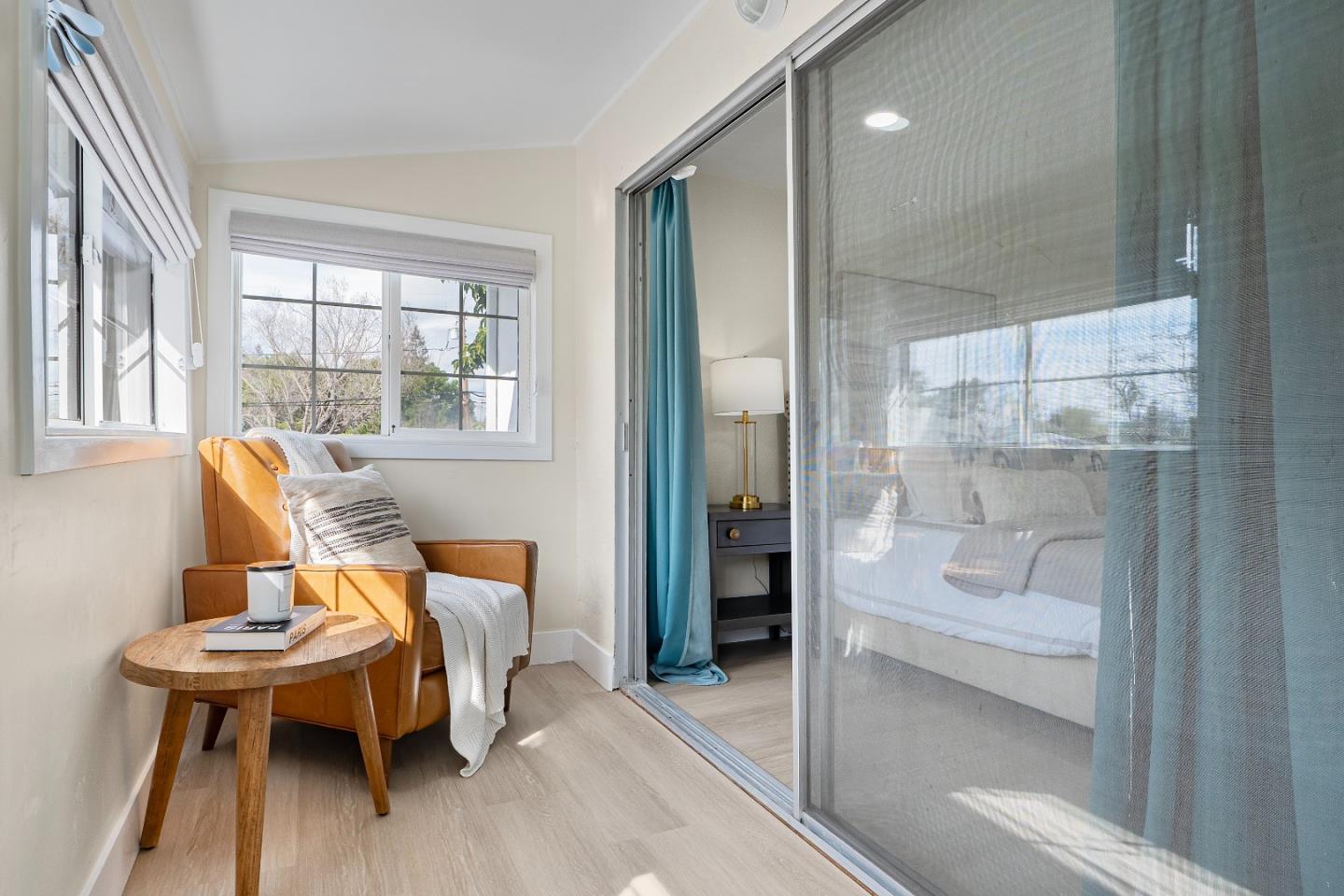 Detail Gallery Image 23 of 45 For 937 Farley St, Mountain View,  CA 94043 - 3 Beds | 2 Baths