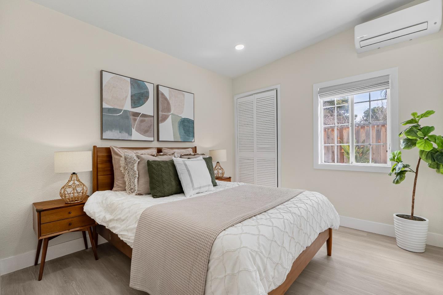 Detail Gallery Image 24 of 45 For 937 Farley St, Mountain View,  CA 94043 - 3 Beds | 2 Baths
