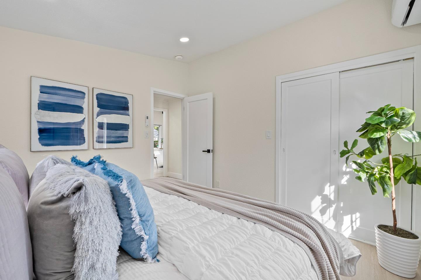 Detail Gallery Image 28 of 45 For 937 Farley St, Mountain View,  CA 94043 - 3 Beds | 2 Baths