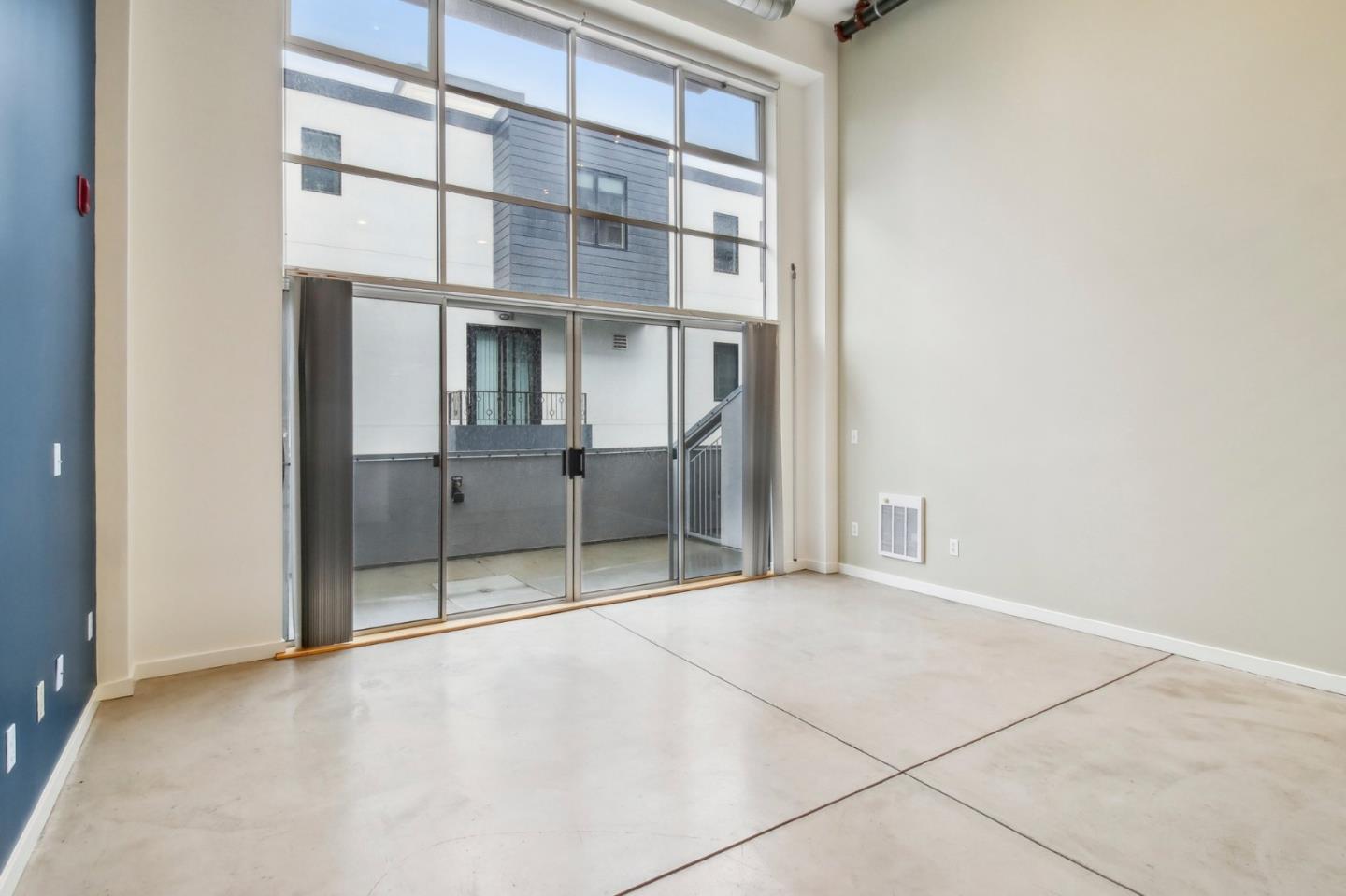 Detail Gallery Image 2 of 19 For 1325 Indiana St #204,  San Francisco,  CA 94107 - 1 Beds | 2 Baths