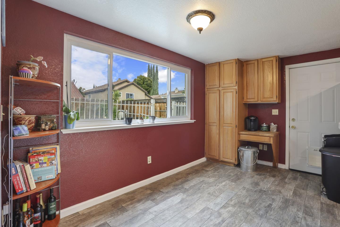 1545 Deer Run Ln, San Joaquin County, CA 95376 photo 22