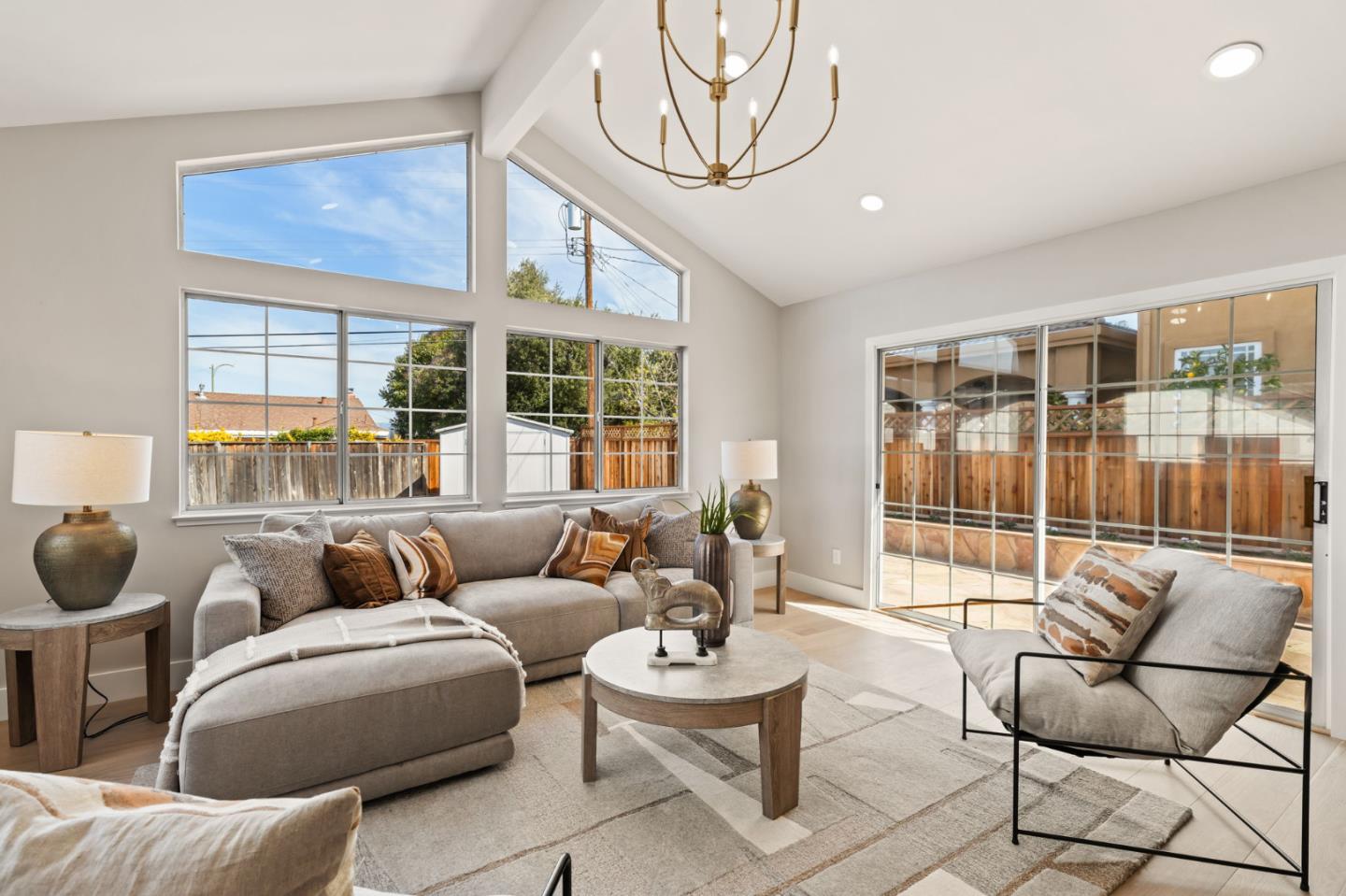 Detail Gallery Image 11 of 22 For 1661 Hyacinth Ln, San Jose,  CA 95124 - 3 Beds | 2 Baths