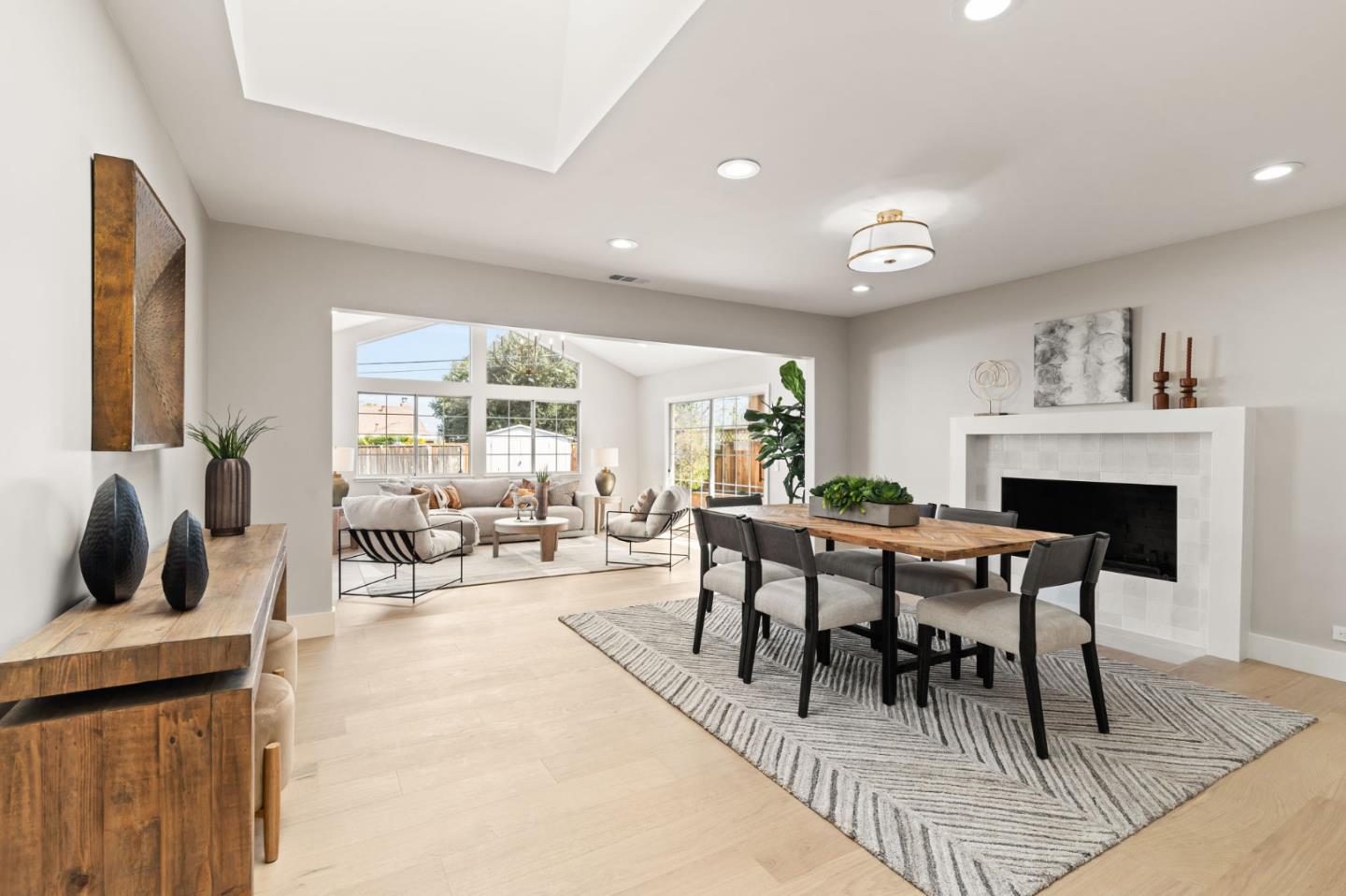 Detail Gallery Image 3 of 22 For 1661 Hyacinth Ln, San Jose,  CA 95124 - 3 Beds | 2 Baths